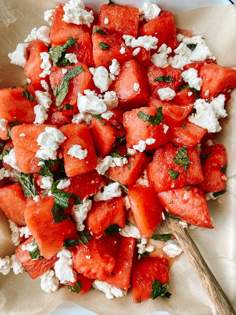 Simple Watermelon Salad. Watermelon, mint, goat cheese, and an easy lime vinaigrette! 


#summer #watermelon #salad #watermelonsalad #sidedish #appetizer #healthyrecipes #cleaneating #simplerecipes #easyrecipes #feta #goatcheese #limedressing