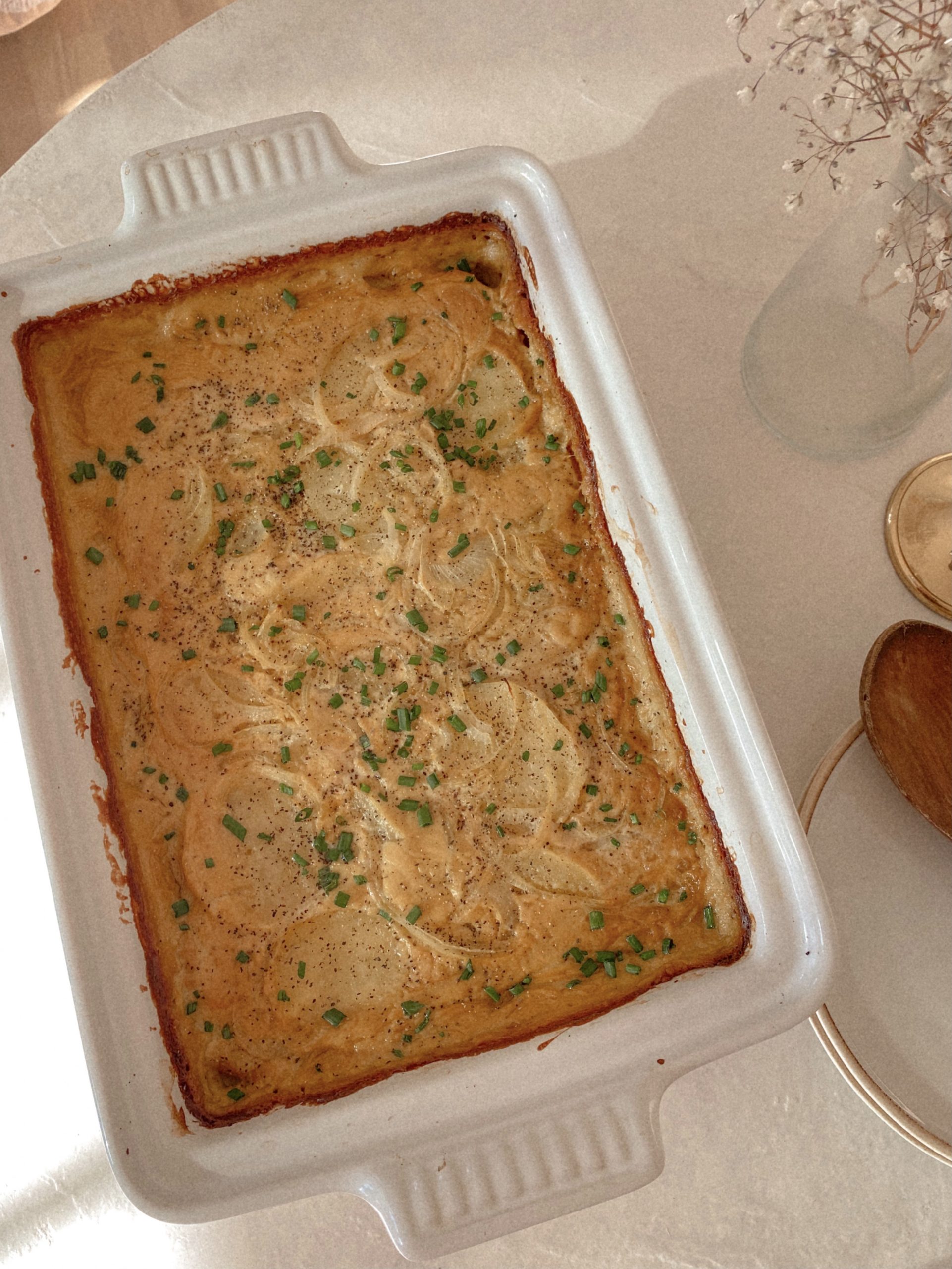 Vegan Cheesy Scalloped Potatoes (gluten free)