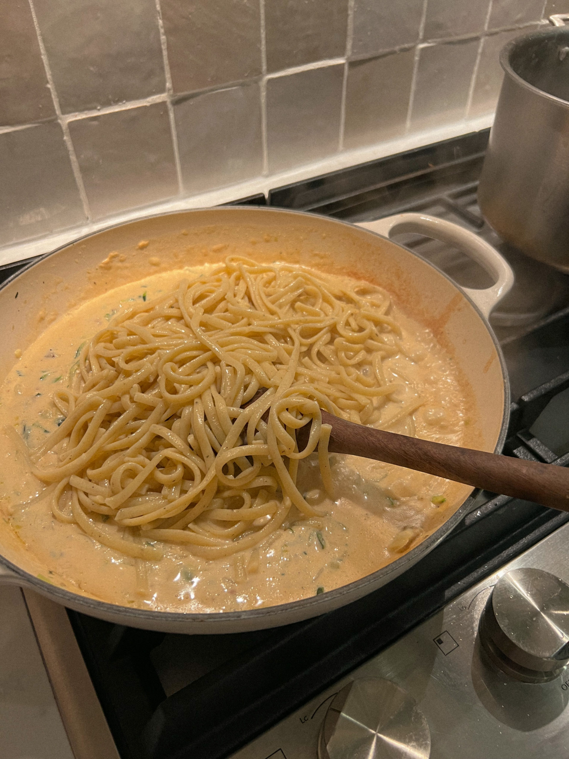 5 Ingredient Creamy Clam and Zucchini Pasta