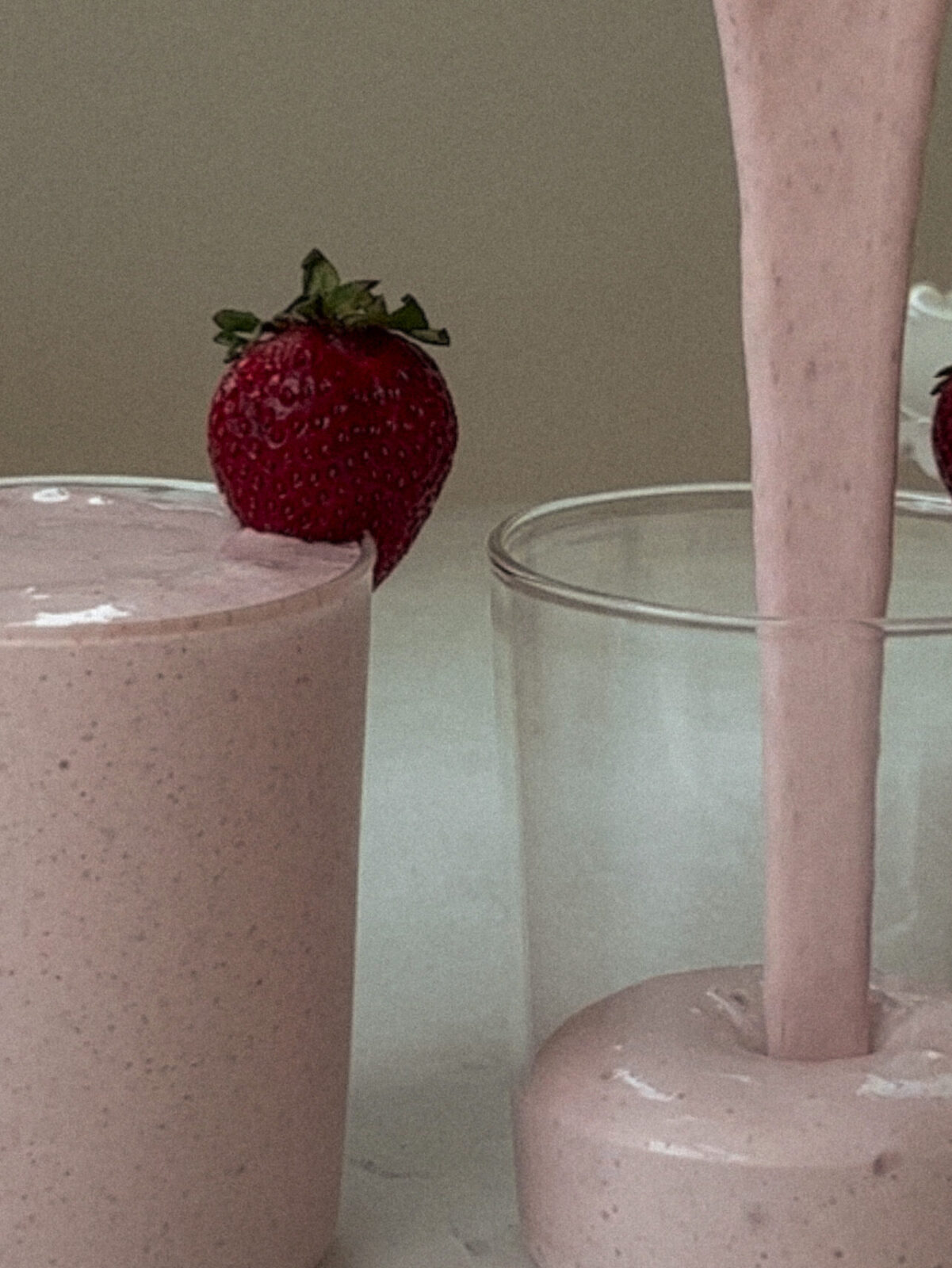 Healthy Strawberry Banana Milkshake