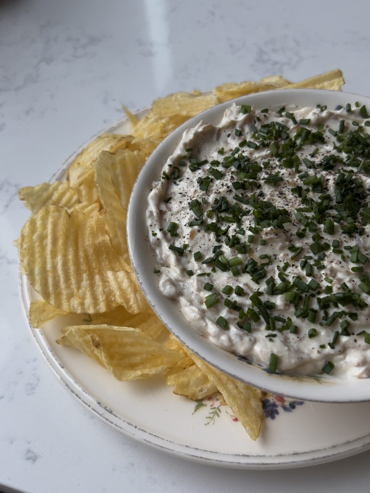 Healthy Greek Yogurt French Onion Dip