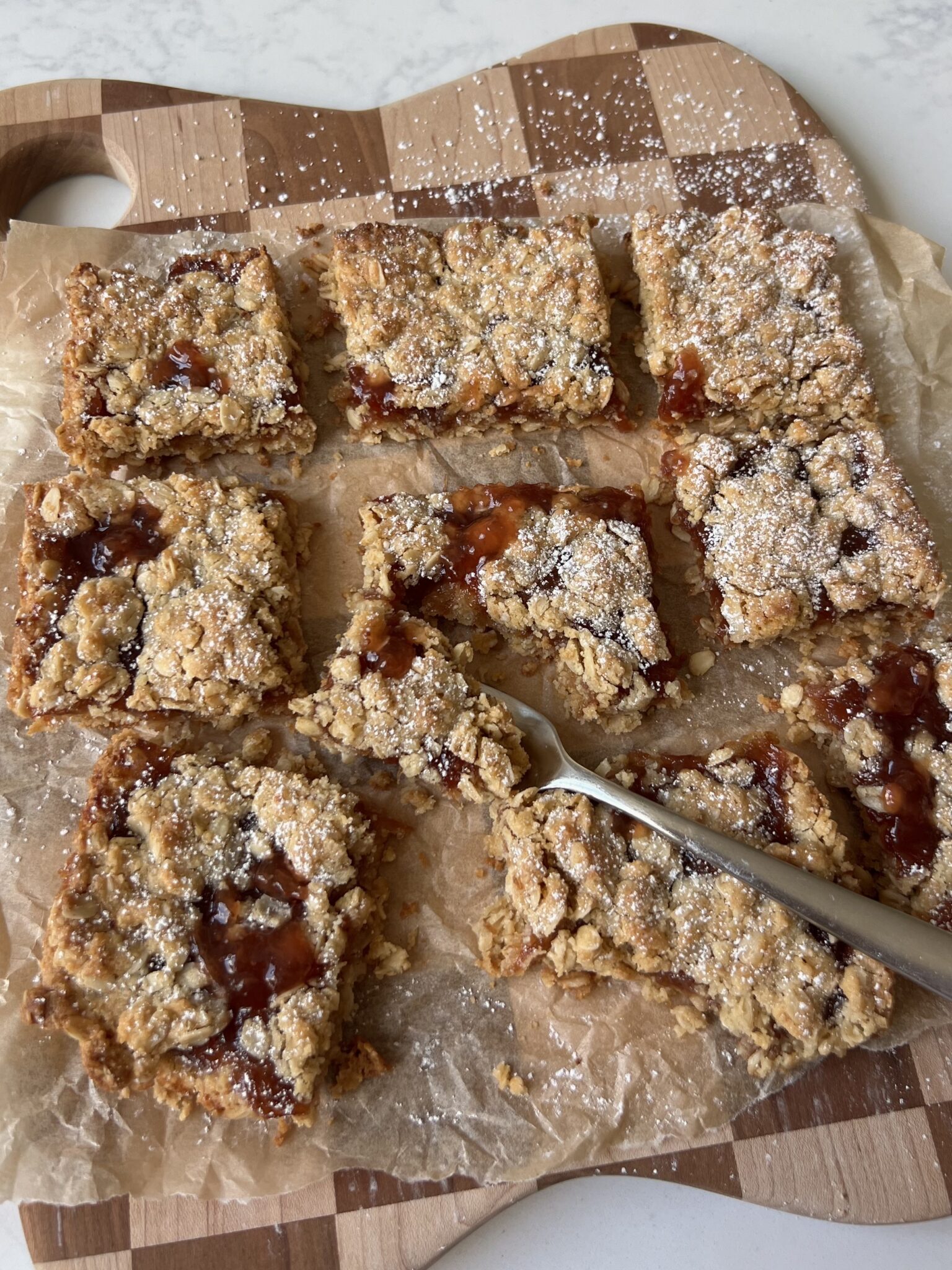gluten-free-strawberry-jam-oat-bars